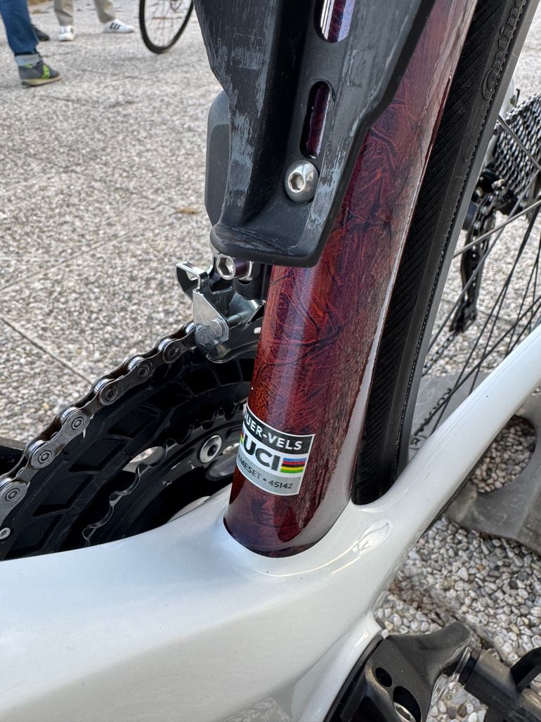 Used GUERCIOTTI Bikes Veloce S 2025 Road & Gravel, White — image 7 of 8