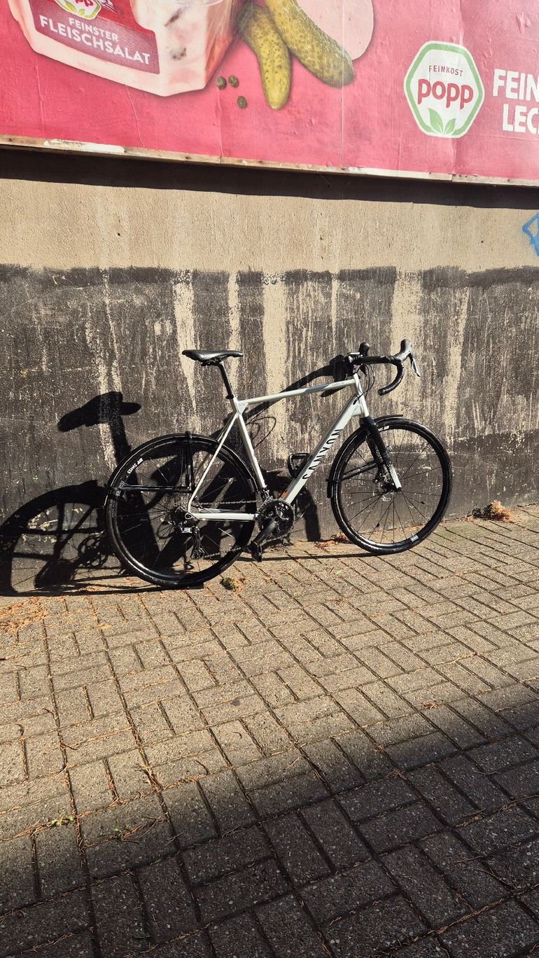 Used Canyon Grail Shimano GRX 2021 Road & Gravel, Light Gray — image 1 of 4