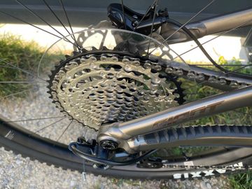 Used Giant Trance X 1 2024 2024 Mountainbike, Light Gray, 29 — image 3 of 8
