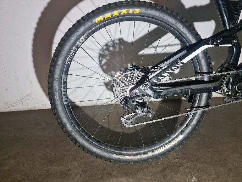 Canyon Torque AL. 7.0 2018 Mountainbike usato, Nero — immagine 2 di 13