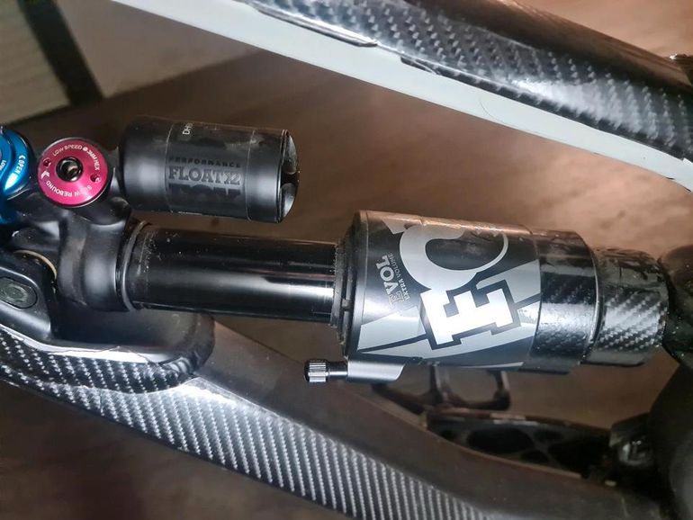 Canyon Torque AL. 7.0 2018 Mountainbike usato, Nero — immagine 4 di 13