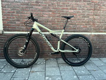Used Specialized Epic Evo 2019 2019 Mountainbike, Green — image 12 of 14