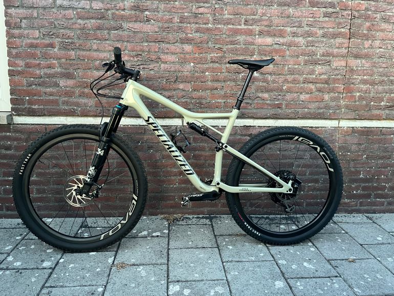 Used Specialized Epic Evo 2019 2019 Mountainbike, Green — image 12 of 14