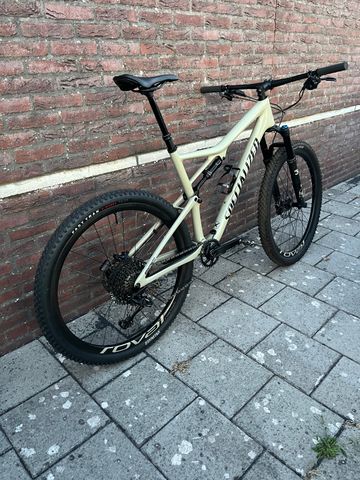 Used Specialized Epic Evo 2019 2019 Mountainbike, Green — image 7 of 14