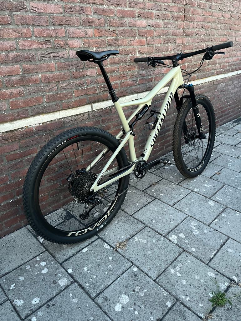 Used Specialized Epic Evo 2019 2019 Mountainbike, Green — image 7 of 14