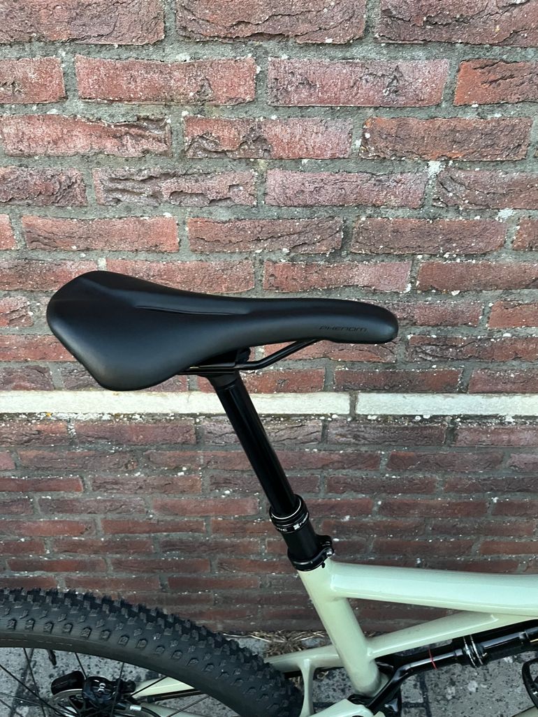 Used Specialized Epic Evo 2019 2019 Mountainbike, Green — image 8 of 14