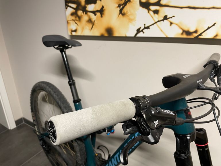Used Santa Cruz Tallboy 3 CC 2020 Mountainbike, Green — image 8 of 11
