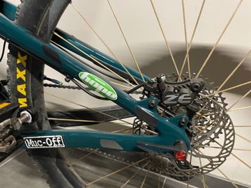 Used Santa Cruz Tallboy 3 CC 2020 Mountainbike, Green — image 2 of 11
