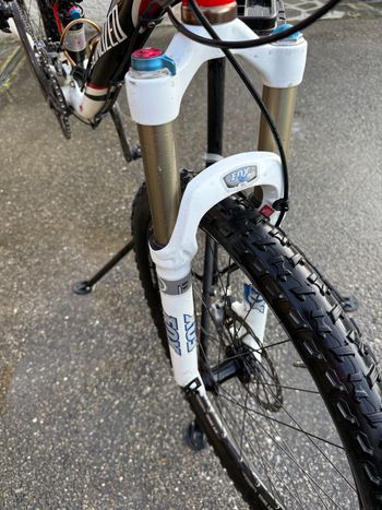 Used Specialized Stumpjumper 2014 Mountainbike, Red — image 3 of 9