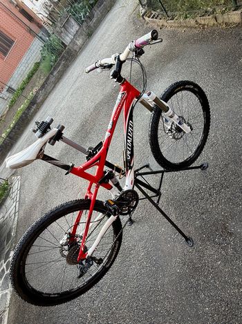 Used Specialized Stumpjumper 2014 Mountainbike, Red — image 9 of 9