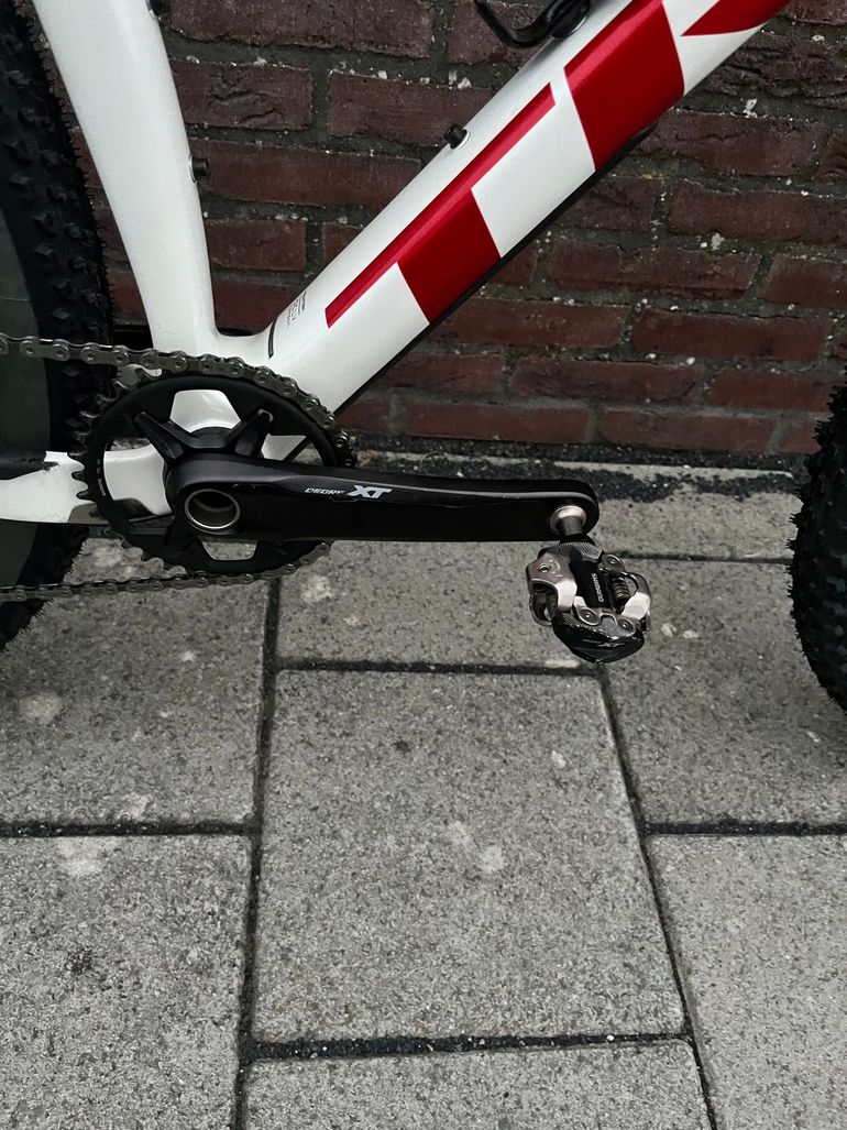 Used Trek Procaliber 9.8 2021 Mountainbike, White — image 4 of 16