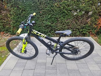 Used Scott Volta Jr24 2017 Mountainbike, Black — image 2 of 7