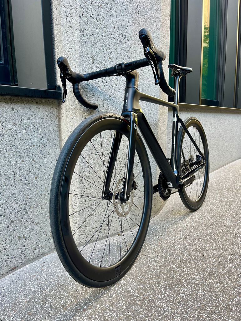 Used Focus IZALCO MAX 8.8 2024 2024 Road & Gravel, Black — image 8 of 17