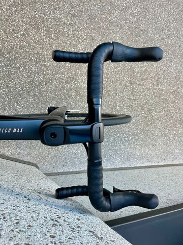 Used Focus IZALCO MAX 8.8 2024 2024 Road & Gravel, Black — image 6 of 17