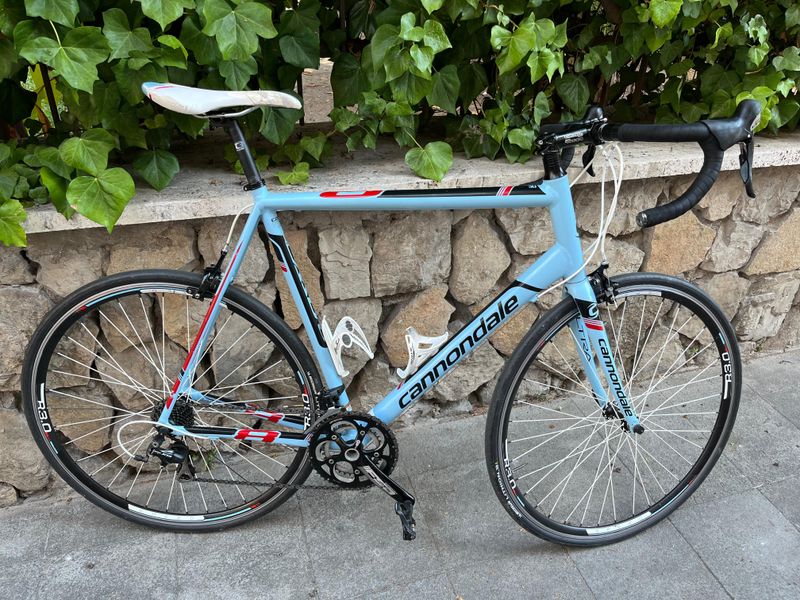 Cannondale CAAD 8 2014 Road & Gravel d'occasion