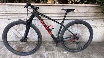 Used Specialized Epic Hardtail 2021 2021 Mountainbike, Black, 29 — image 1 of 9