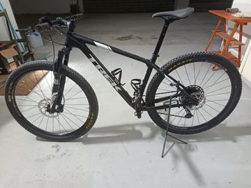 Used Trek Procaliber 9.7 2018 2018 Mountainbike, Black, 27.5, 29 — image 2 of 6