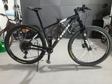 Used Trek Procaliber 9.7 2018 2018 Mountainbike, Black, 27.5, 29 — image 1 of 6