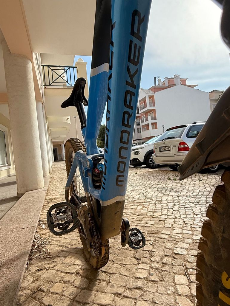 Used Mondraker SUMMUM CARBON R 2023 2023 Mountainbike, Blue, 29 — image 13 of 16