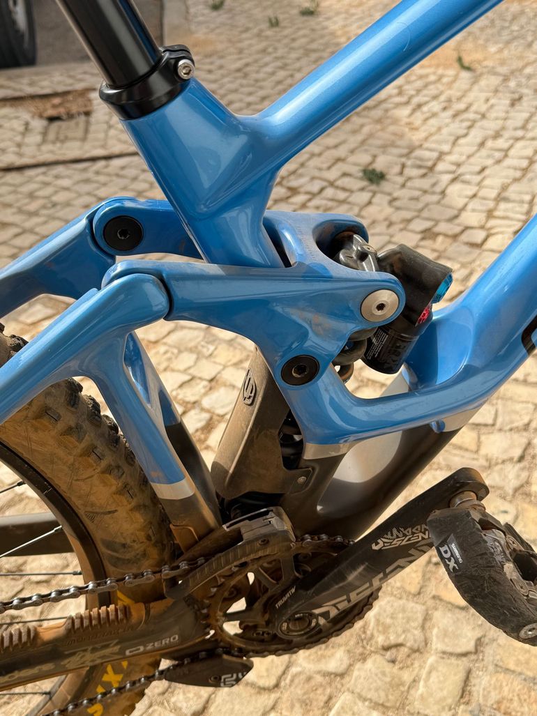 Used Mondraker SUMMUM CARBON R 2023 2023 Mountainbike, Blue, 29 — image 9 of 16