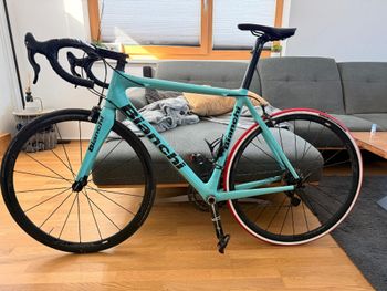 Used Bianchi Oltre XR.1 Chorus Compact 2015 Frameset 2015 Road & Gravel, Green — image 2 of 8