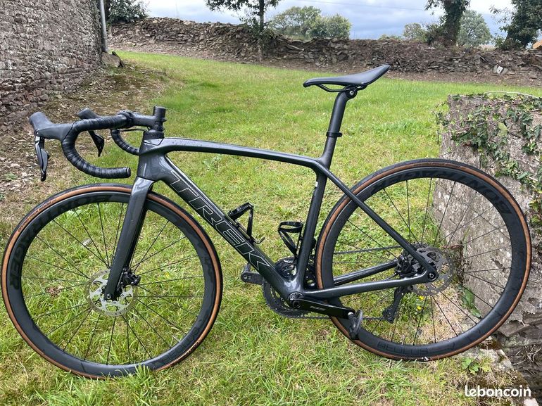 Used Trek Emonda SL6 2024 Road & Gravel, Black — image 2 of 7