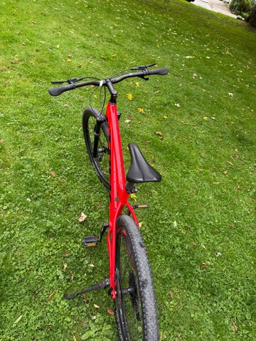 Used Trek X-Caliber 8 2021 2021 Mountainbike, Red, 29 — image 4 of 9