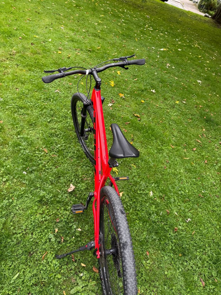 Used Trek X-Caliber 8 2021 2021 Mountainbike, Red, 29 — image 4 of 9