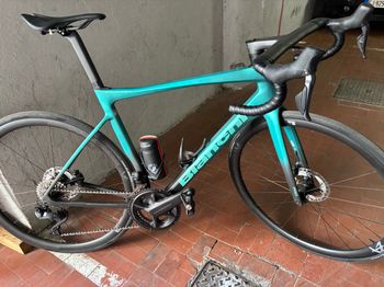 Used Bianchi Pro 2024 Road & Gravel, Green — image 2 of 7