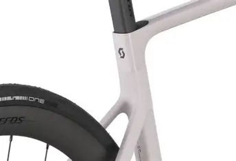 Used Scott Addict RC 20 2023 2023 Road & Gravel, White — image 3 of 3