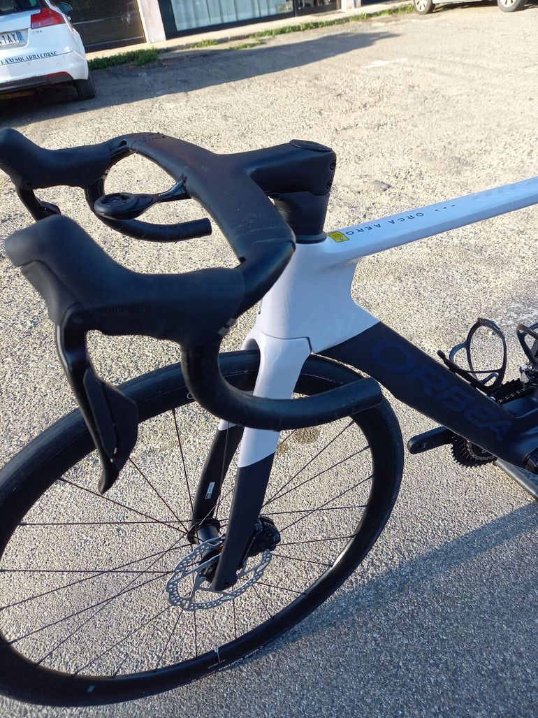 Used Orbea ORCA AERO M30iLTD 2024 2024 Road & Gravel, White — image 2 of 5
