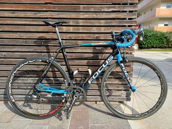 Used Focus Izalco 2018 Road & Gravel, Black — image 1 of 5