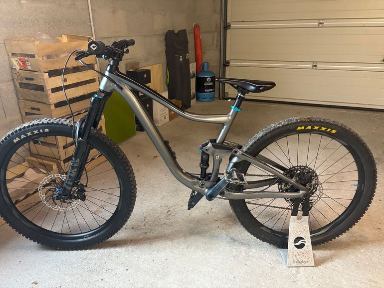 Used Giant Trance 2 2020 2020 Mountainbike, Black, 27.5 — image 2 of 3