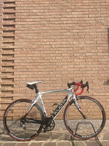Used Kuota Kharma 80305 2009 2009 Road & Gravel, White — image 1 of 18