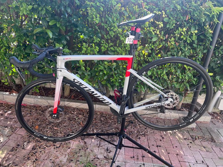 Used Specialized Tarmac Shimano Ultegra 2021 Road & Gravel, Light Gray — image 2 of 7