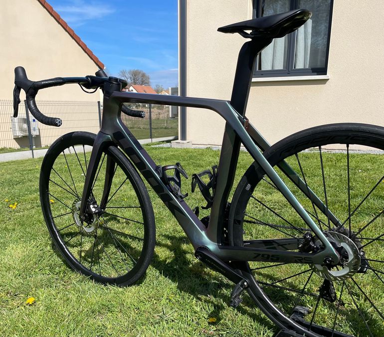 Used Look 795 Shimano Ultegra Di2 2024 Road & Gravel, Purple — image 2 of 3