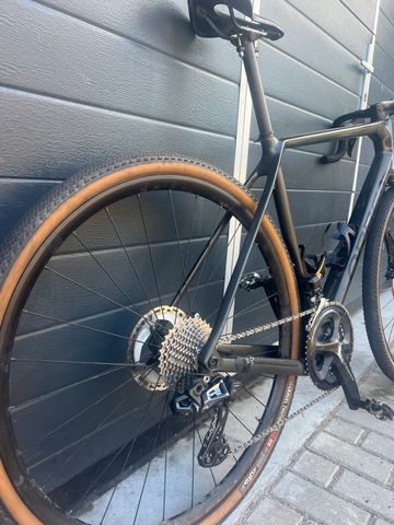 Used Orbea TERRA M20i TEAM 2023 2023 Road & Gravel, Green — image 3 of 8