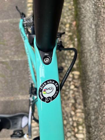 Used Bianchi Aria Ultegra 2018 2018 Road & Gravel, Blue — image 11 of 19