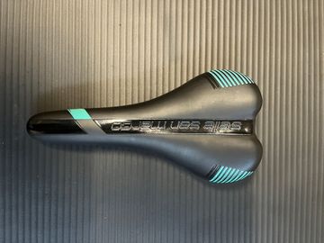 Used Bianchi Aria Ultegra 2018 2018 Road & Gravel, Blue — image 17 of 19