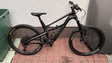 Used Canyon Spectral AL 5.0 2020 2020 Mountainbike, Black, 27.5 — image 1 of 6