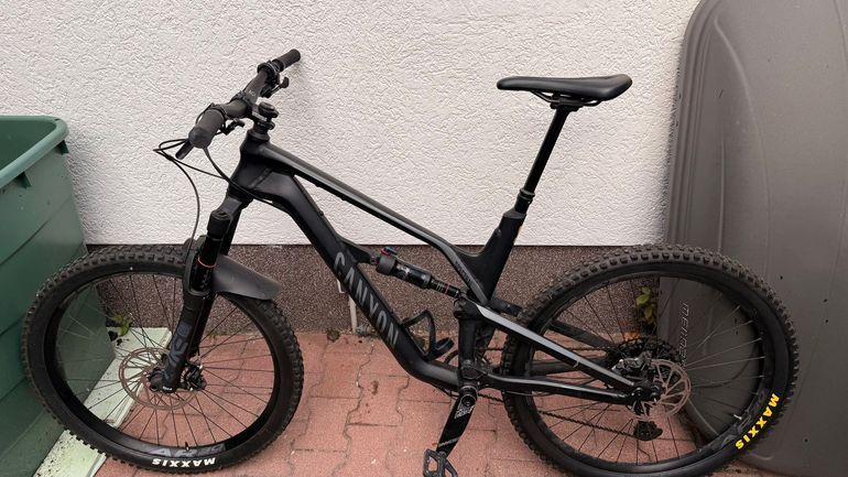 Used Canyon Spectral AL 5.0 2020 2020 Mountainbike, Black, 27.5 — image 2 of 6