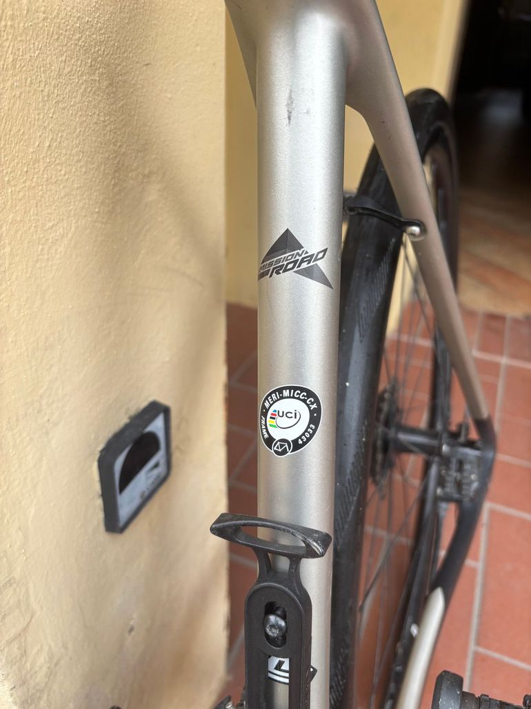 Used Merida MISSION ROAD 2018 Road & Gravel, Light Gray — image 2 of 3