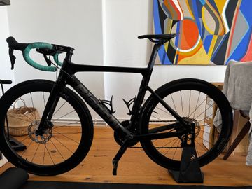 Used Bianchi Aria - 105 Di2 2022 2022 Road & Gravel, Black — image 2 of 5