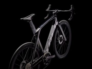 Used Trek Madone SL 7 2023 2023 Road & Gravel, Black — image 8 of 9