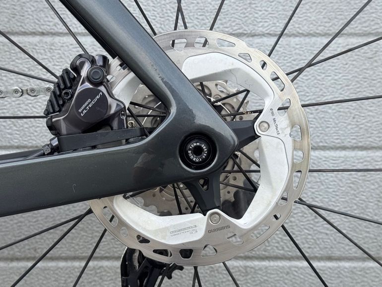 Used Trek Madone SL 7 2023 2023 Road & Gravel, Black — image 4 of 9