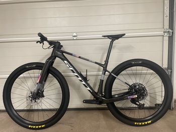 Used Scott Scale Gra 2025 Mountainbike, Black — image 2 of 3