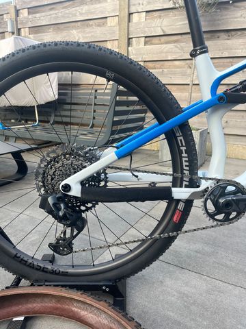 Used CUBE AMS ZERO99 C:68X SLX 29 2024 2024 Mountainbike, White, 29 — image 3 of 11