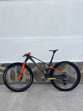Używany Mondraker F-podium Sram Eagle Transmission X0 2021 Mountainbike — zdjęcie 9 z 10