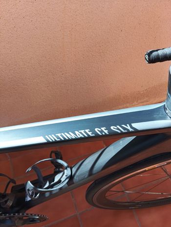 Used Canyon Ultimate CF SLX 8.0 2018 2018 Road & Gravel, Black — image 16 of 17