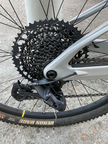 Used Lapierre XRM 6.9 2023 2023 Mountainbike, Light Gray, 29 — image 2 of 7